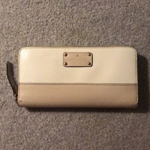 Kate Spade Jackson Street Women’s Wallet